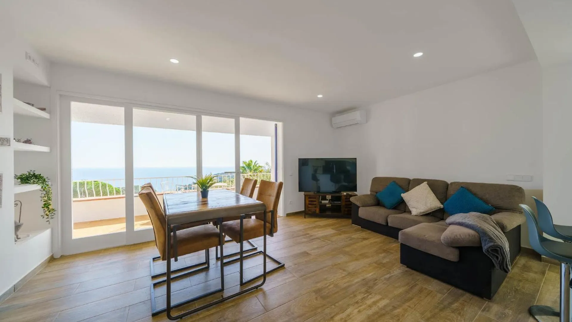 Holiday home Sea Breeze Lux House - Private Pool & Aircon Villa Tossa de Mar