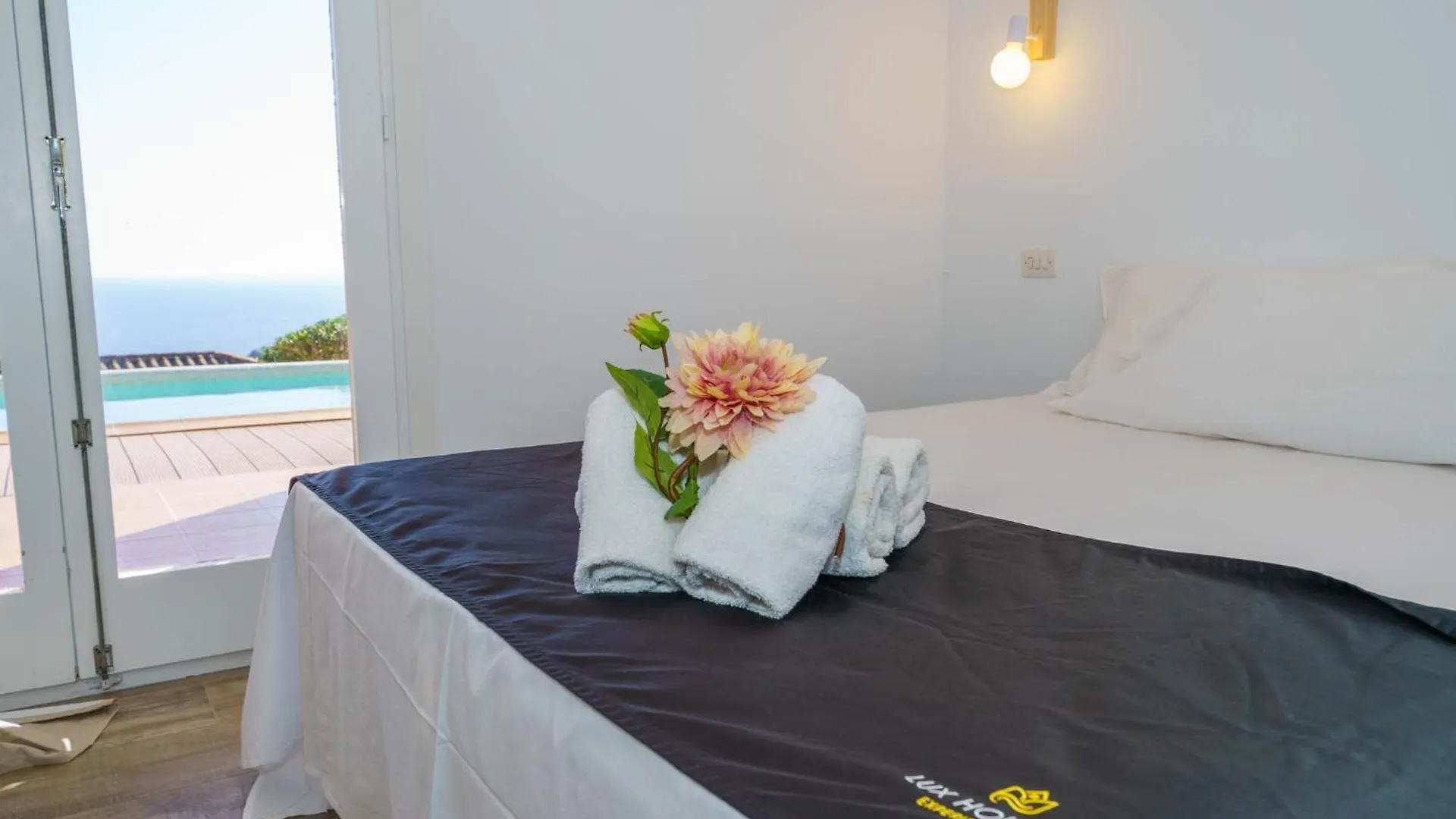Sea Breeze Lux House - Private Pool & Aircon Villa Tossa de Mar 0*,  Spain