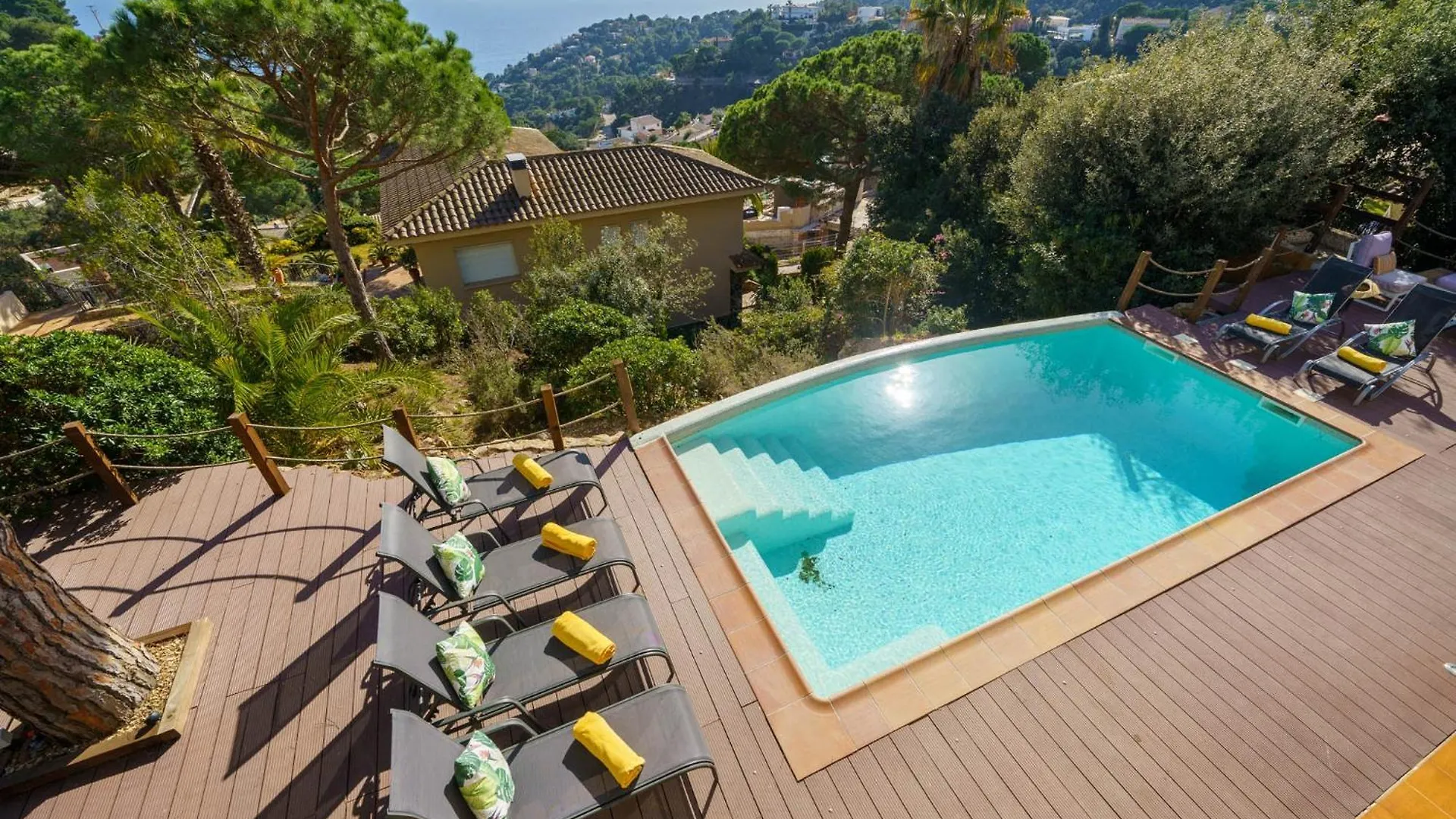 Sea Breeze Lux House - Private Pool & Aircon Villa Tossa de Mar
